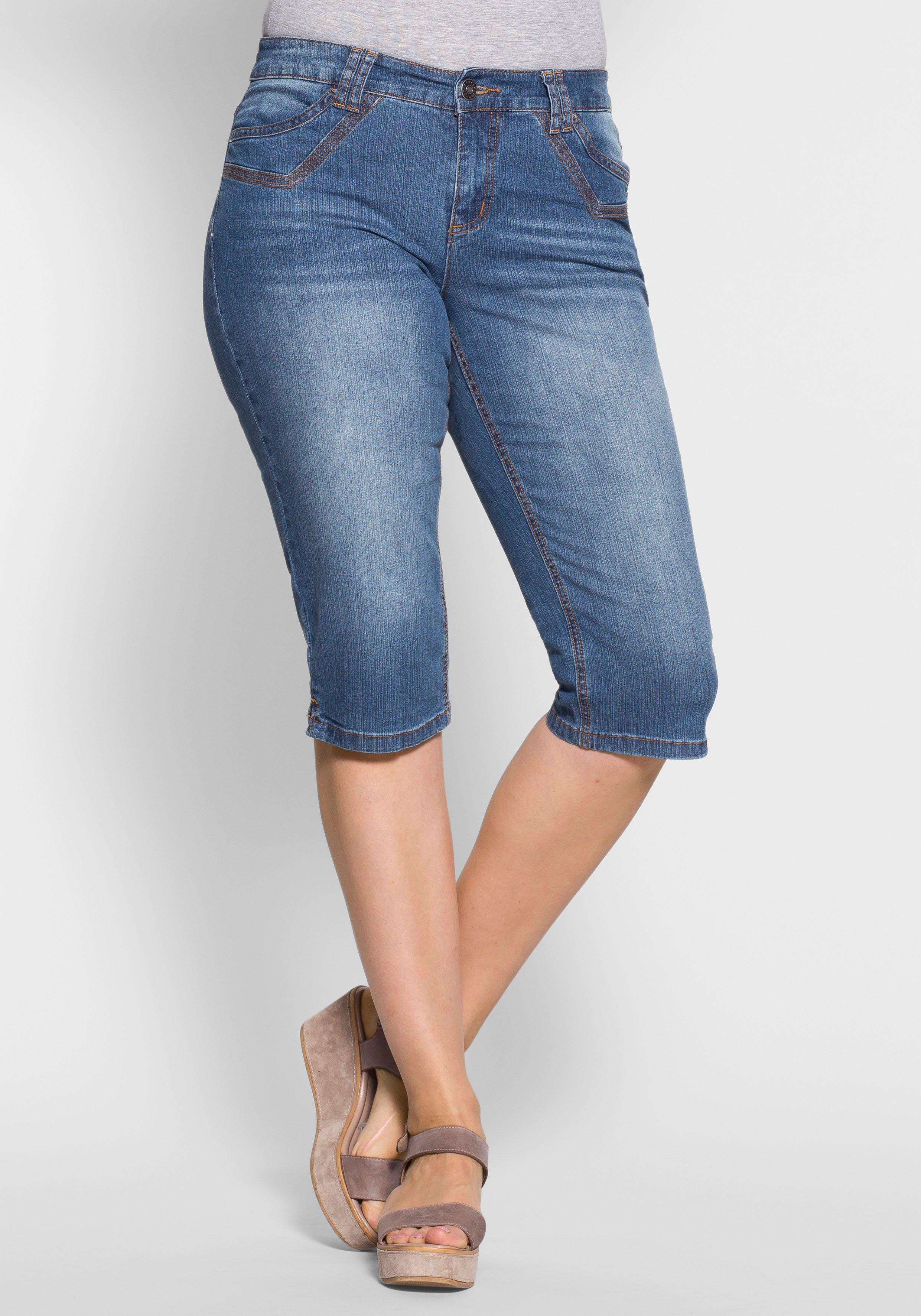 sheego Caprijeans in schmaler, knielanger Form - blue Denim sheego