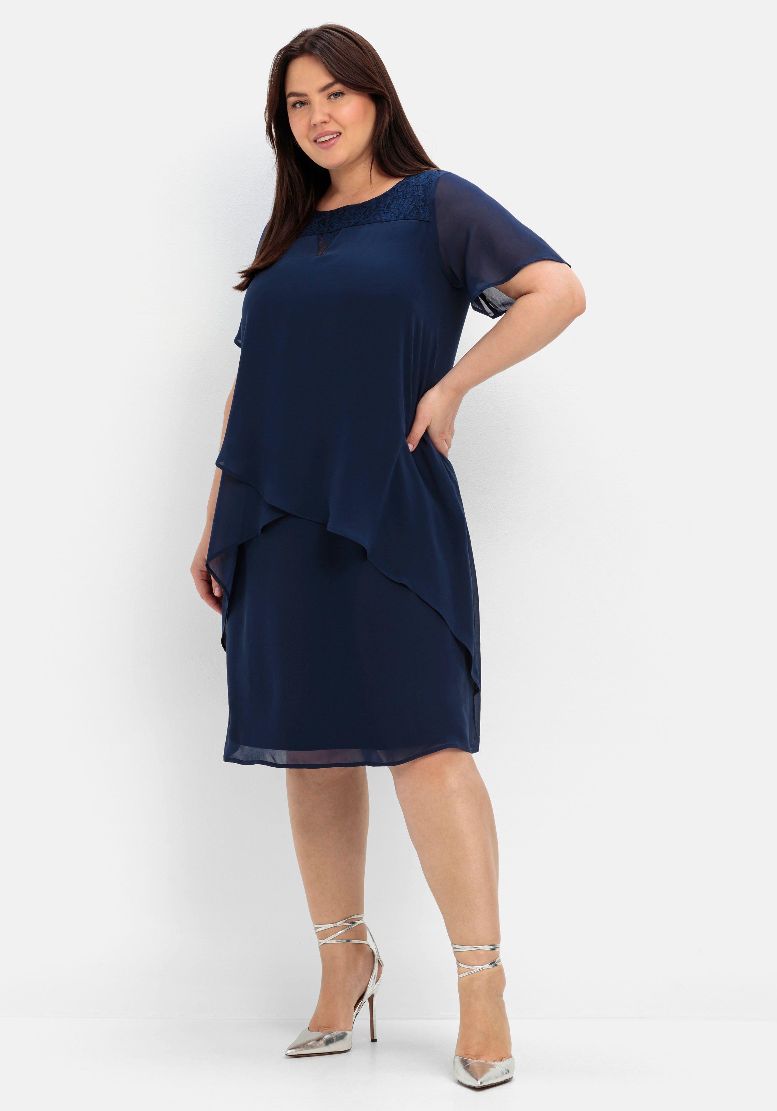 Cocktailkleid mit Spitzen-Einsatz, aus Chiffon - marine | sheego