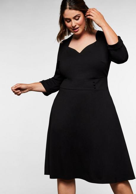 Jerseykleid mit Herzausschnitt und Taillenband - schwarz - 40