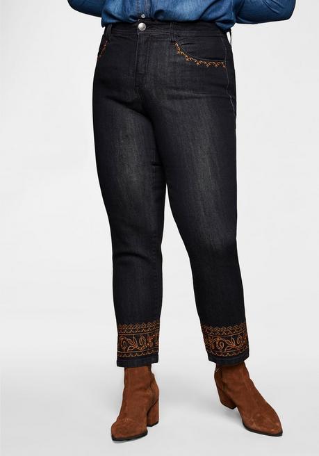 Schmale Jeans mit Stickerei an Taschen und Saum - black Denim - 40