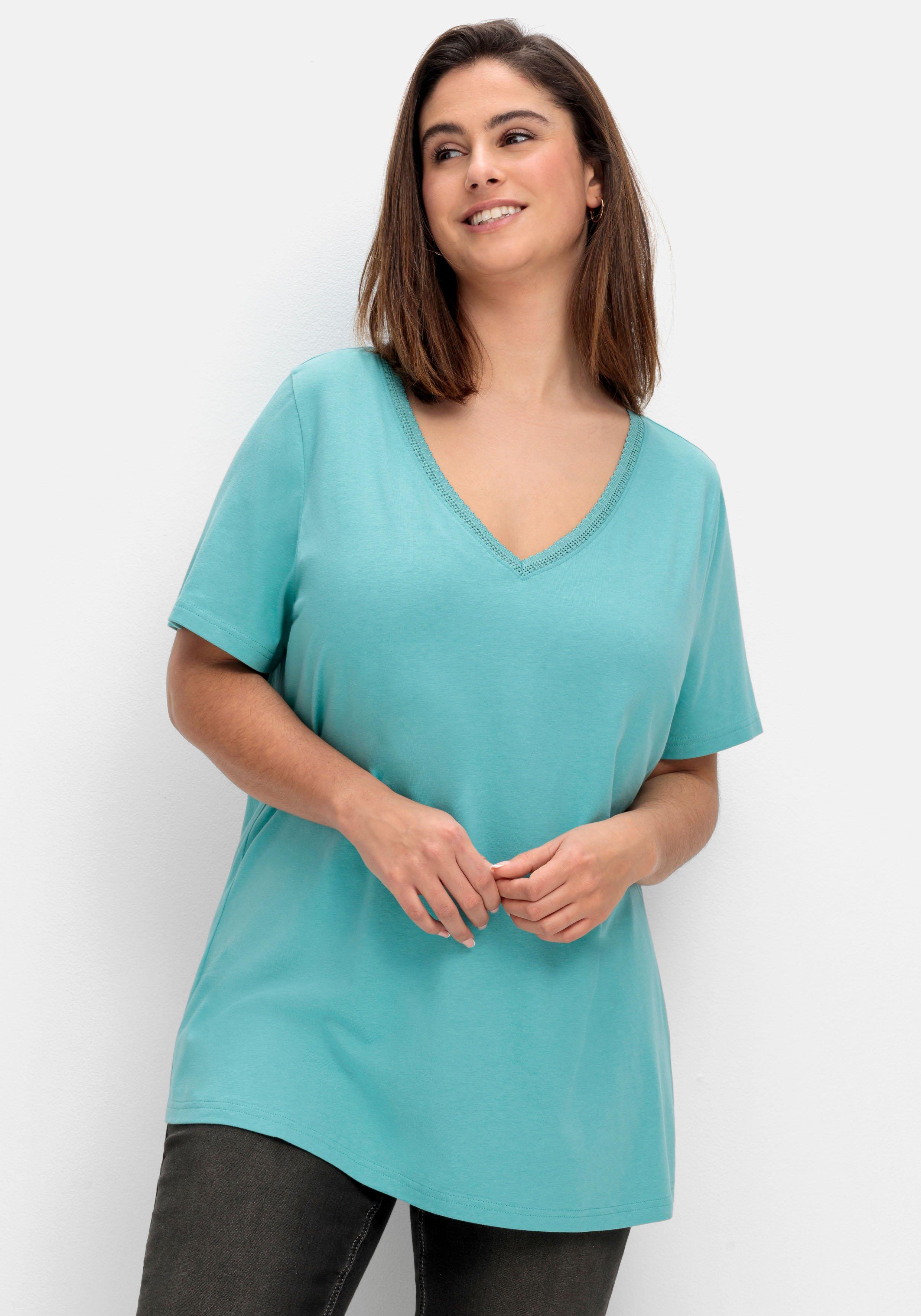 T-Shirt mit - | Spitze aqua sheego am V-Ausschnitt dezenter