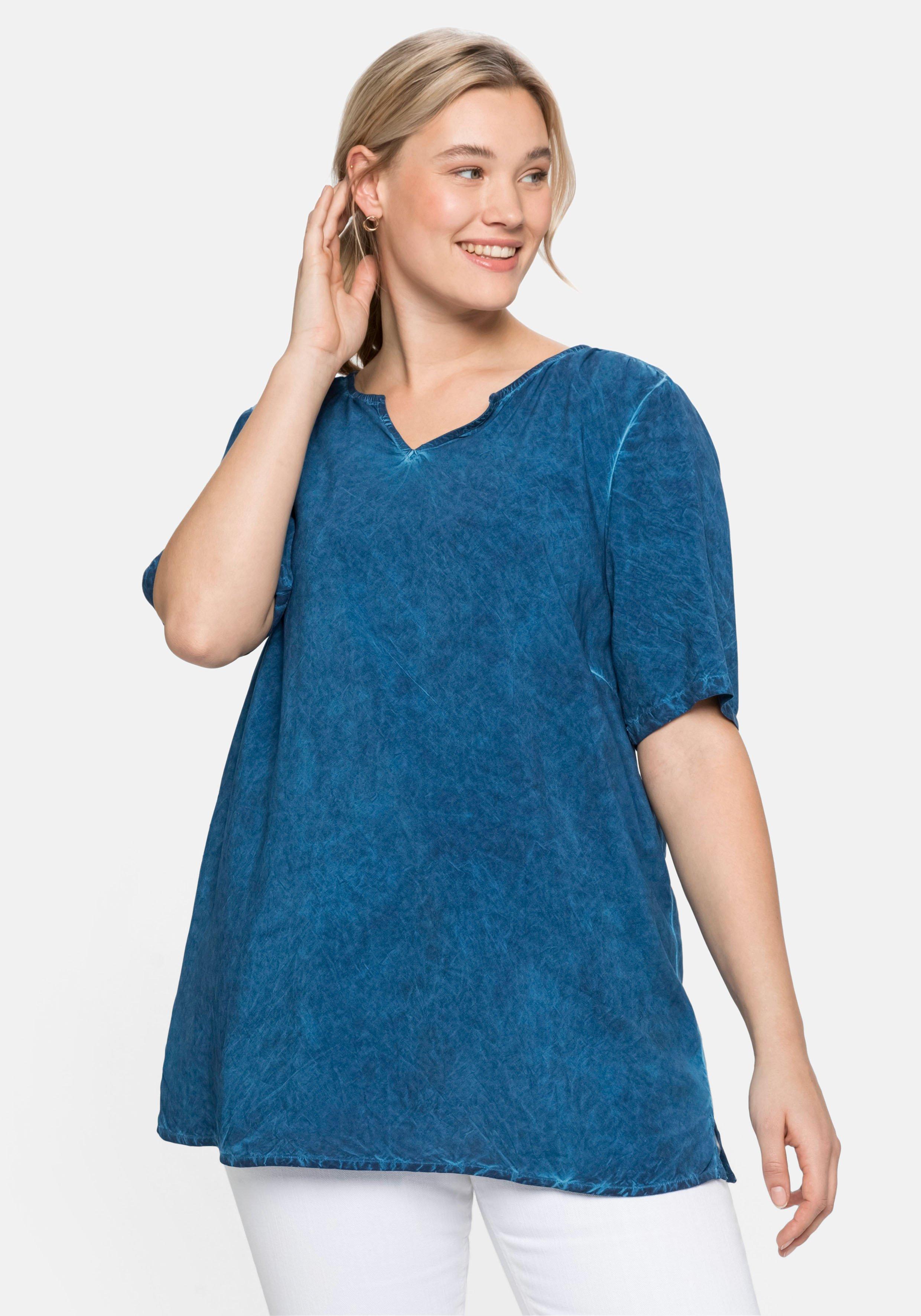 Tunika mit V-Schlitz und Oil-dyed-Waschung - blau | sheego | V-Shirts