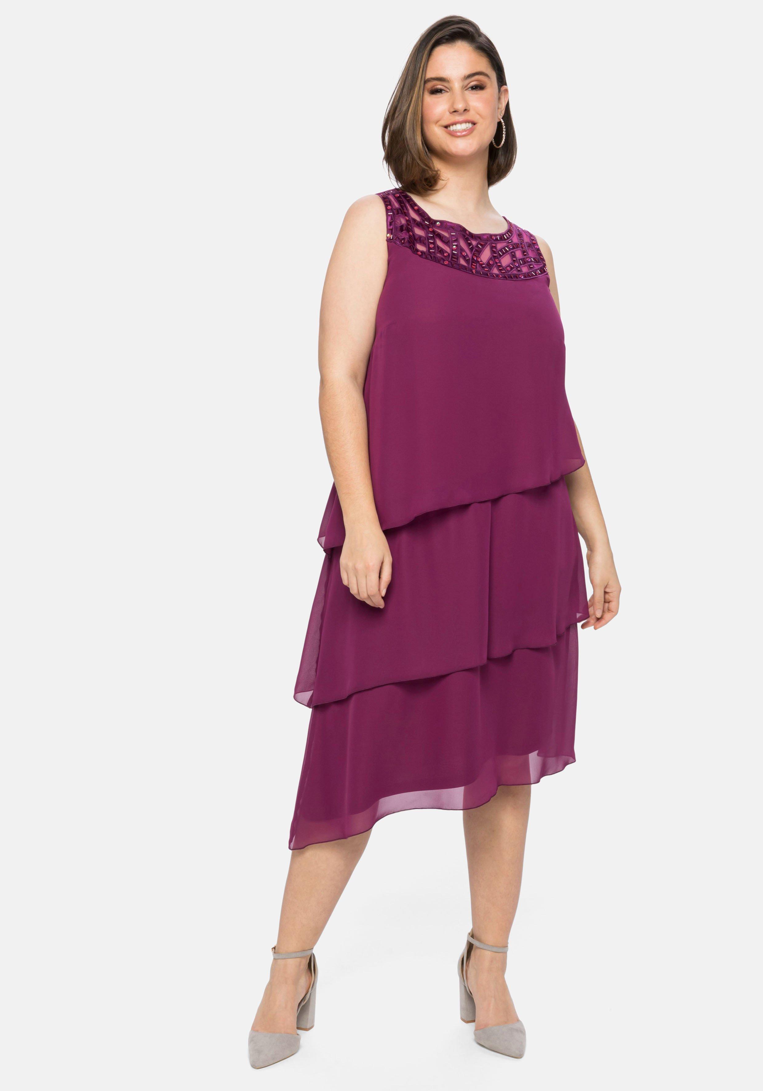 sheego Cocktailkleid im Layerlook, mit Pailletten - beere sheego