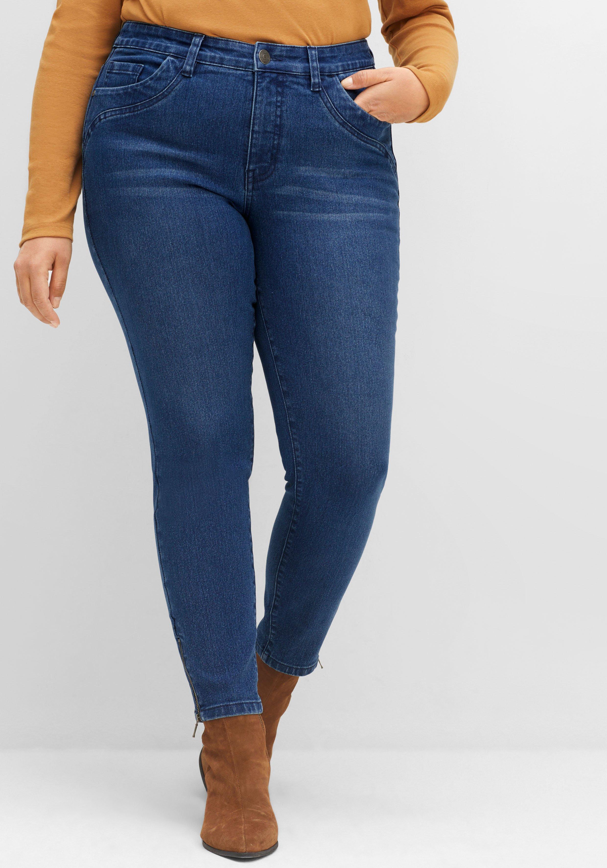 sheego Schmale Jeans mit Zippern am Saumabschluss - blue Denim sheego