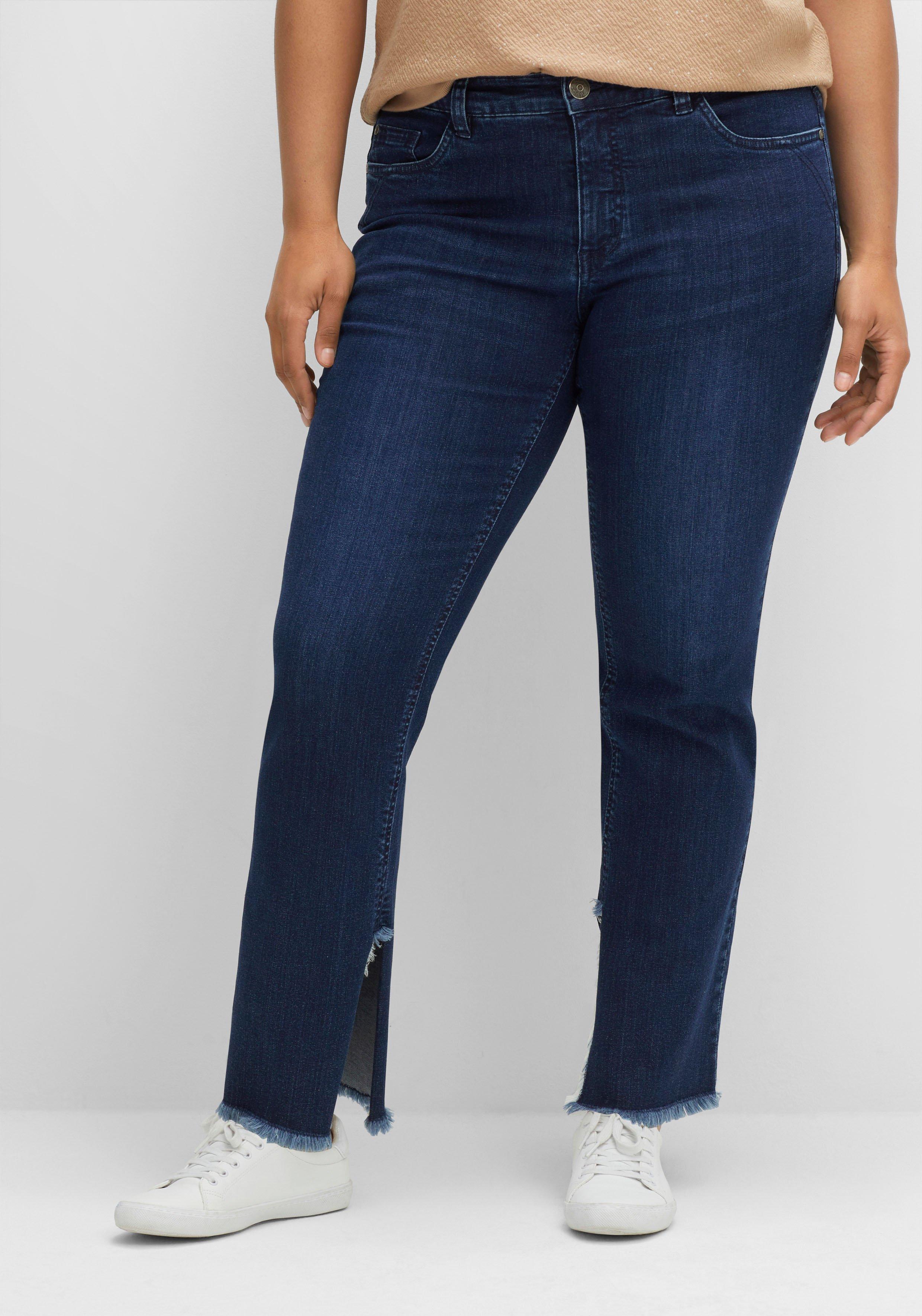 Gerade Jeans mit geschlitztem dark | blue sheego - Denim Innensaum