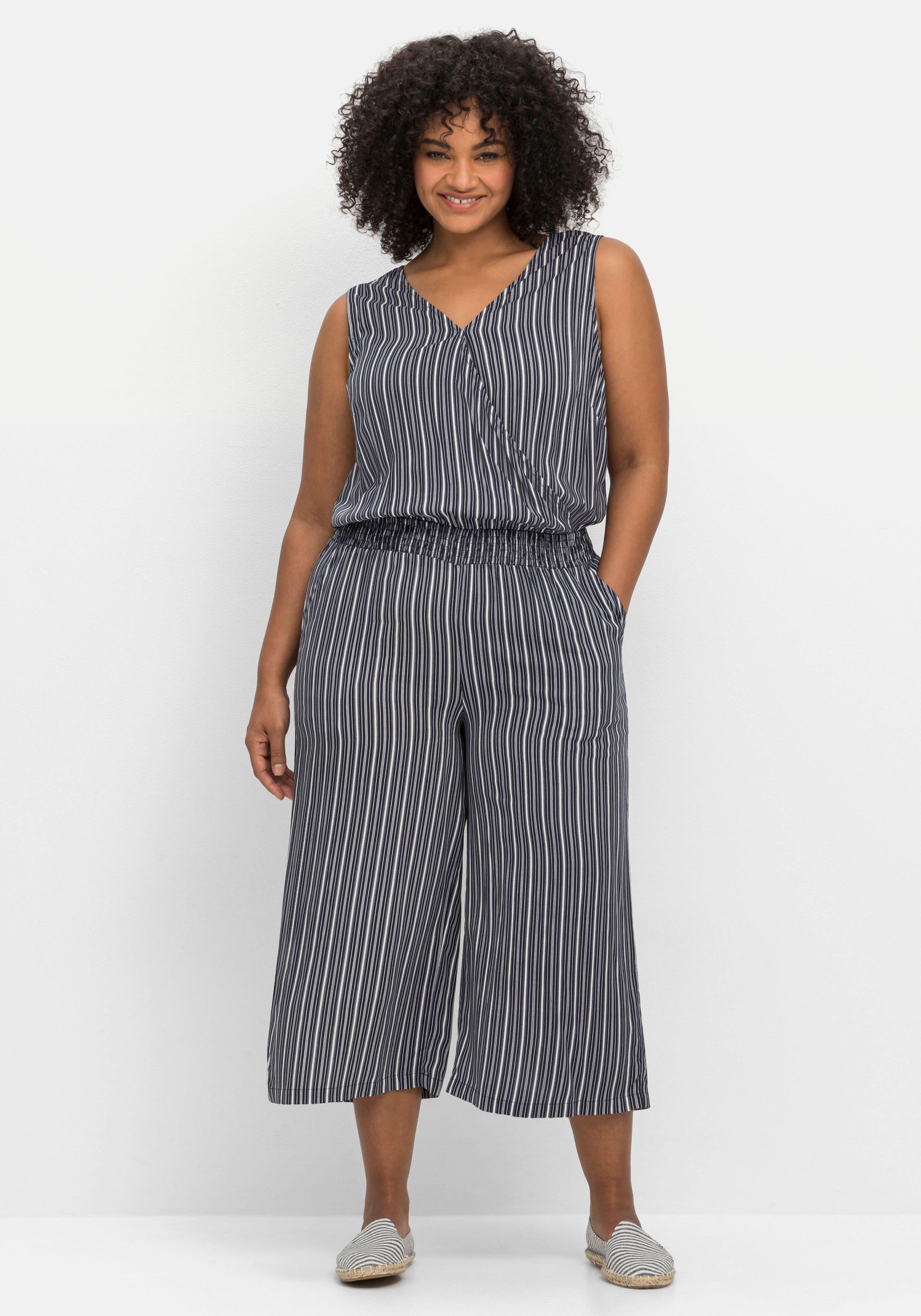 Strand-Jumpsuit in Wickeloptik - marine gestreift | sheego