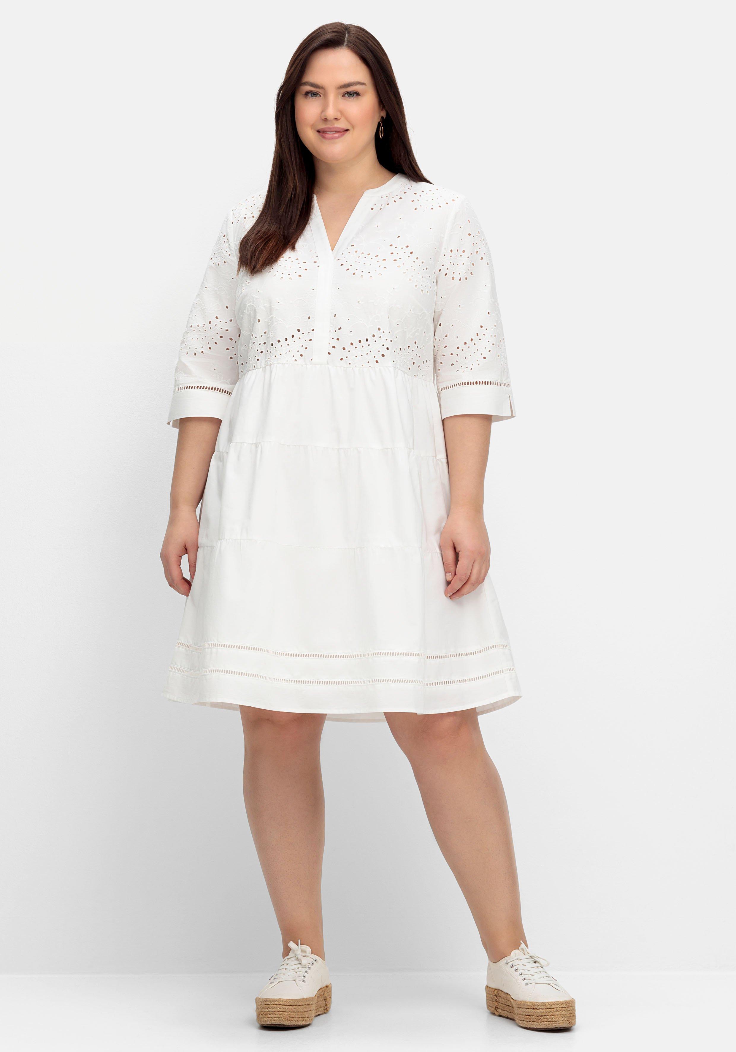 Kurzes Kleid mit Lochstickerei weiß sheego - und | Ajourmuster