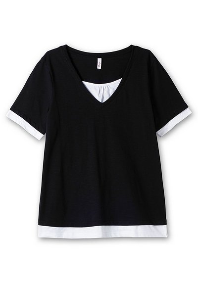 Jerseyshirt in 2-in-1-Optik, mit V-Ausschnitt - schwarz-weiß | sheego