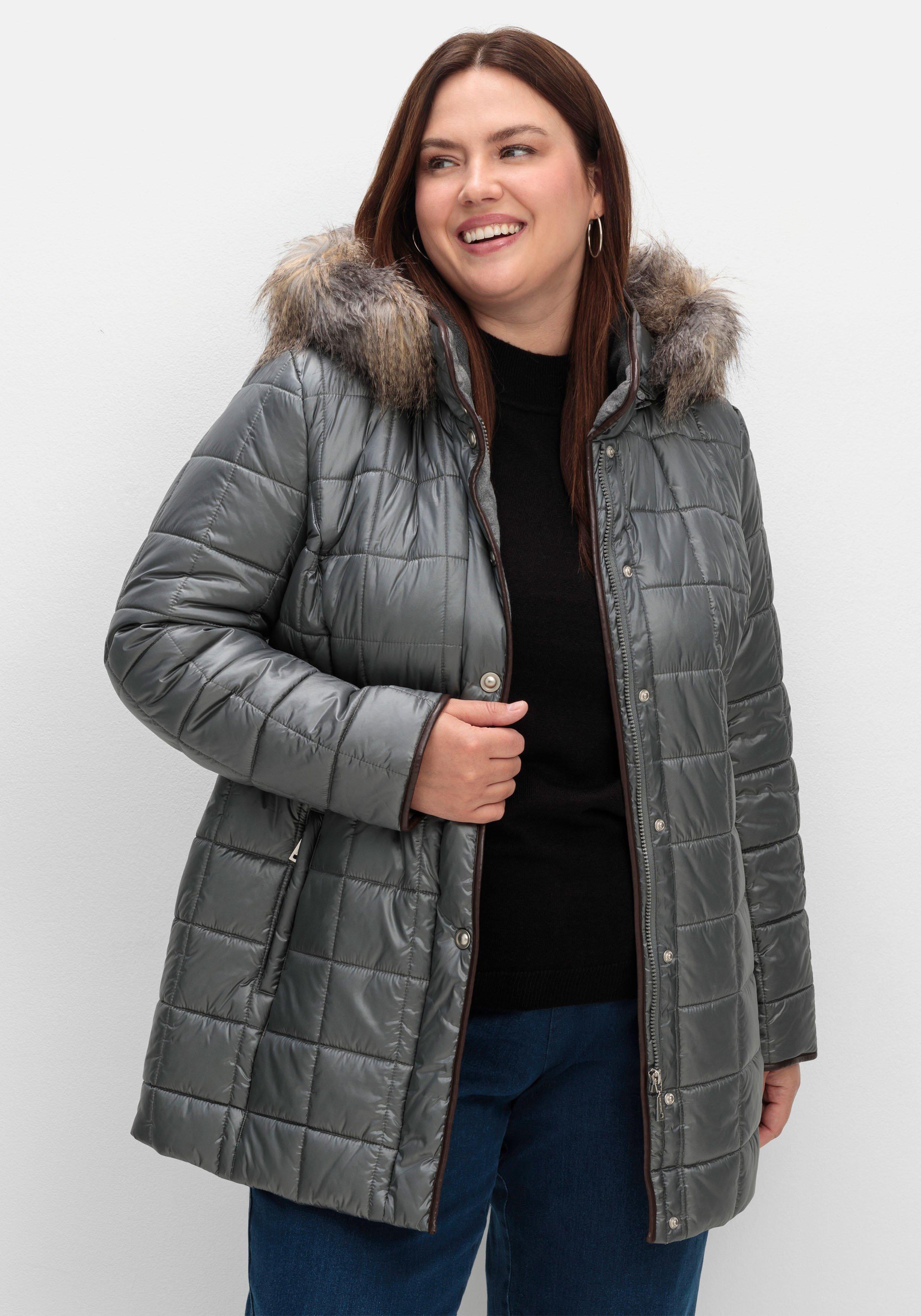 sheego Leicht glänzende Steppjacke mit Kunstfell-Kapuze - grau sheego